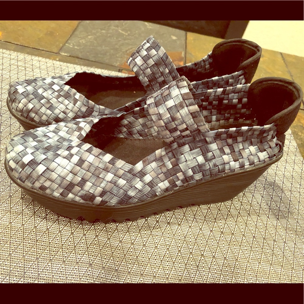 Bernie Mev maryjane sandals